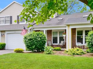 31 Walnut Cir, Webster, NY 14580