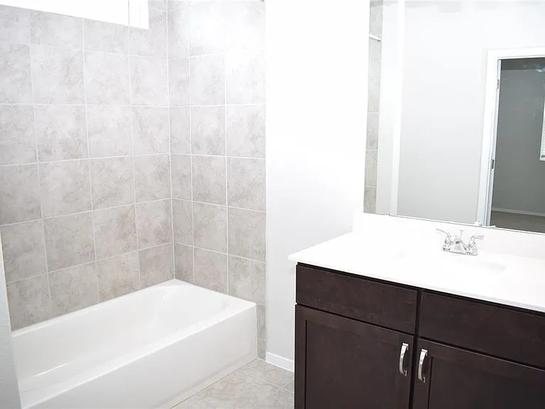 117 Keltic Dr — Photo 12