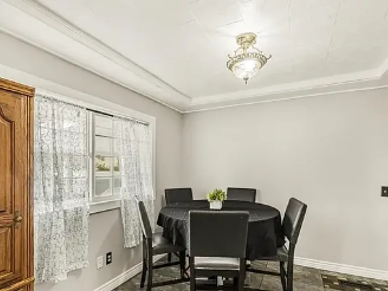 521 N Shilling Ave — Photo 9