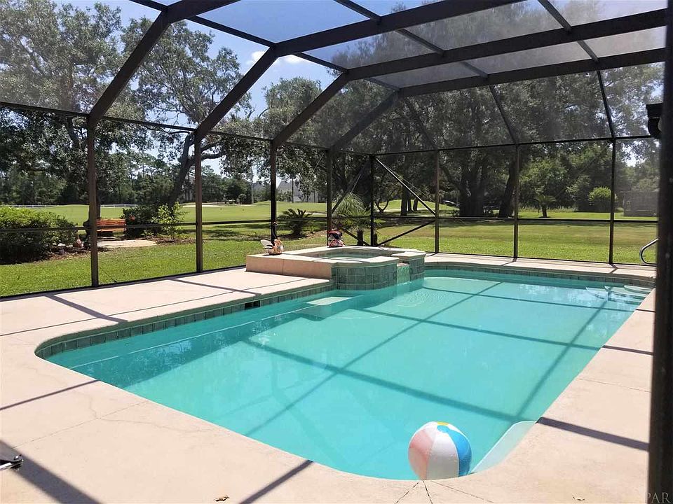 1st image of 7136 Knollwood Dr