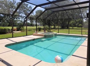 7136 Knollwood Dr, Navarre, FL 32566