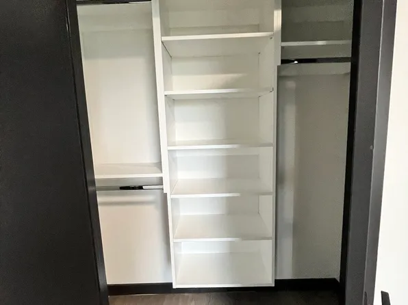 138 Mallory Avenue image 7 of 10