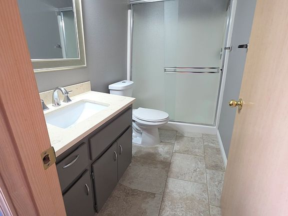 5th image of 17410 SE 17th Way