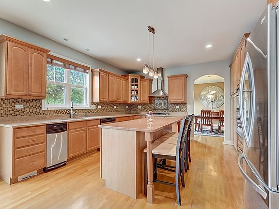 5th image of 408 Birmingham Ln