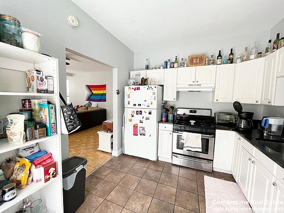 3rd image of 109 Heath St APT 3