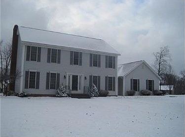 1st image of 207 Camelot Dr