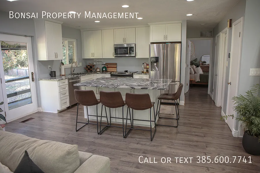 Mount Olympus Single Family Home with Views! — Photo 4
