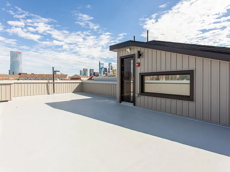 2553 Montrose St #DD — Photo 16