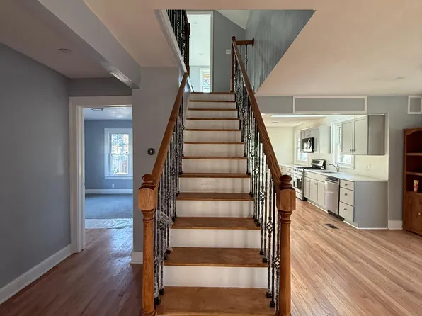 4133 State Line Rd, Kansas City, MO 64111