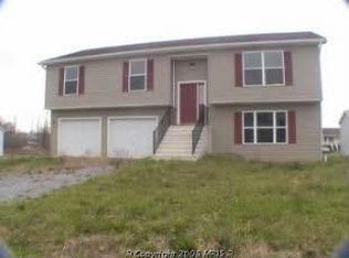 106 Heights Ave, Martinsburg, WV 25404