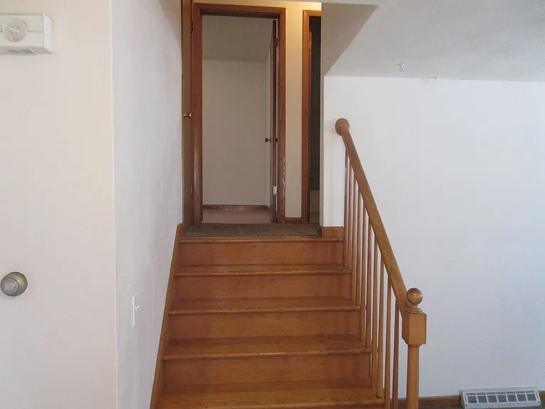 204-206 N Grant Ave — Photo 6