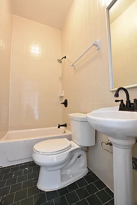 Rented by Bold New York | media 18