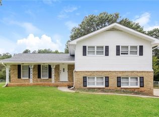 3319 Robin Hood Ln, Winston, GA 30187