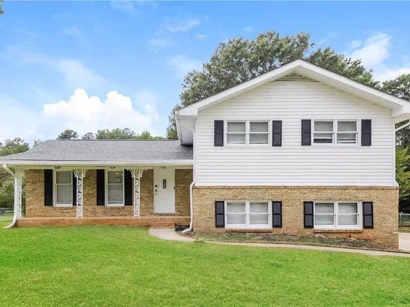 3319 Robin Hood Ln, Winston, GA 30187