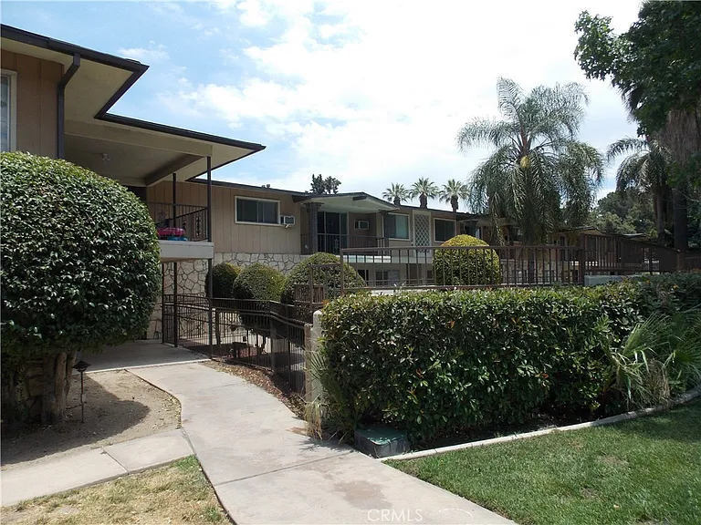 25276 Barton Rd #3 — Photo 17