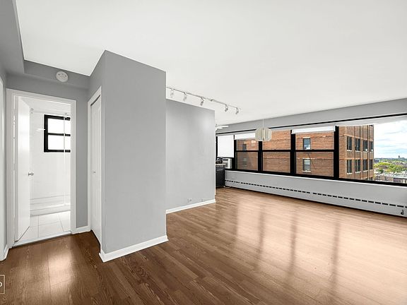 2nd image of 3420 N Lake Shore Dr APT 15K