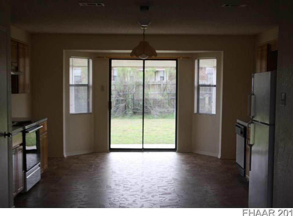 1st image of 400 Eric Dr