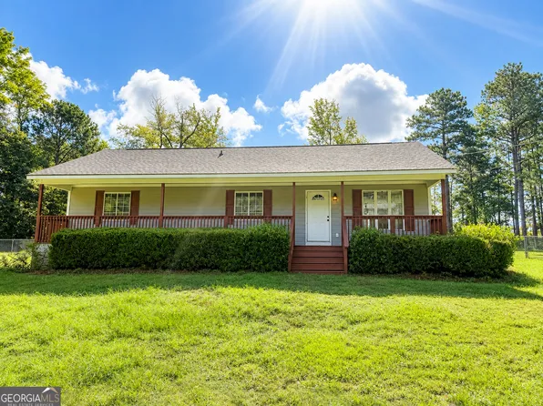 224 Leisure Cir, Pine Mountain, GA 31822