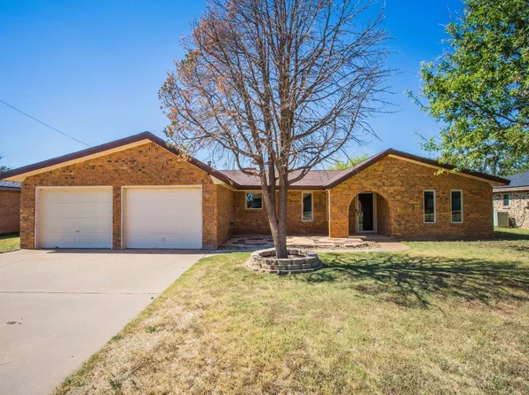 110 Capitol Ave, Levelland, TX 79336