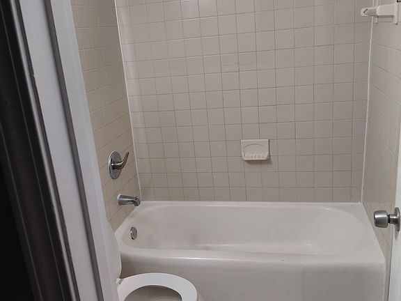 5th image of 548 Thurmond St NW