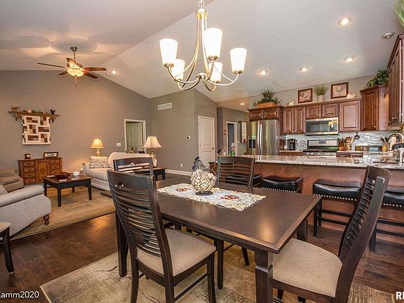 5th image of 7535 Walnut Bend Dr #22