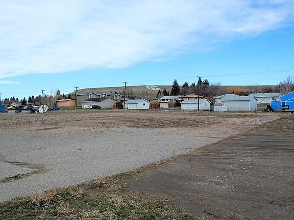 2nd image of 1099 Northwest Byp