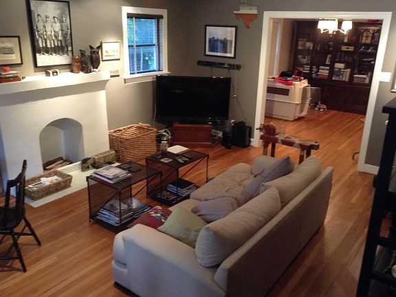 3rd image of 3501 Armstrong Ave APT C