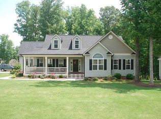 142 Fountain Dr, Clayton, NC 27520
