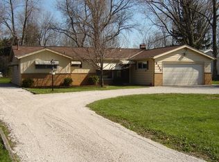 8425 Johnnycake Ridge Rd, Mentor, OH 44060