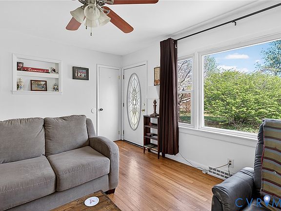 5th image of 303 W 8th St