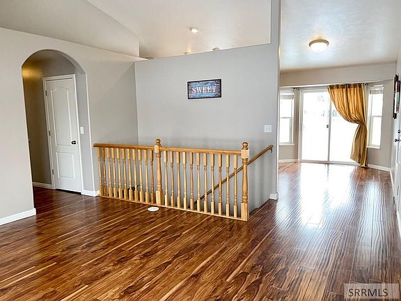 2nd image of 3081 E Pinnacle Dr