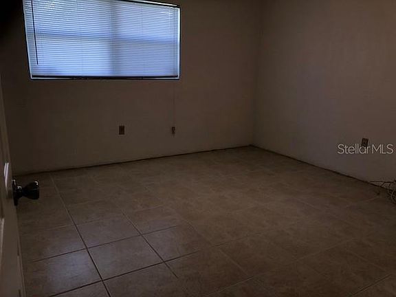 4th image of 1632 Rainbow Dr