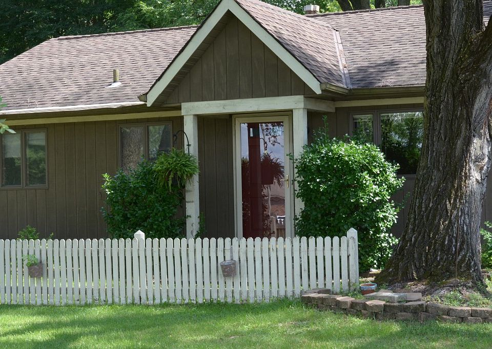 1st image of 7060 Westview Dr