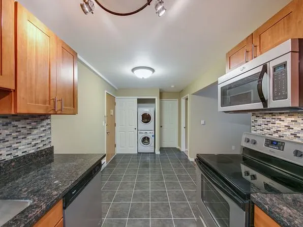 11300 5th Ave NE, Seattle, WA