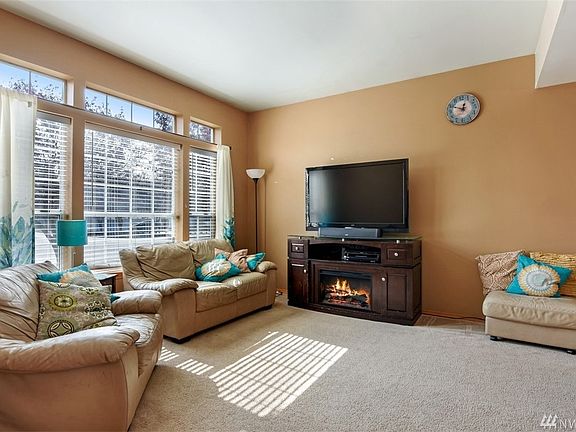 3rd image of 5503 64th Pl NE