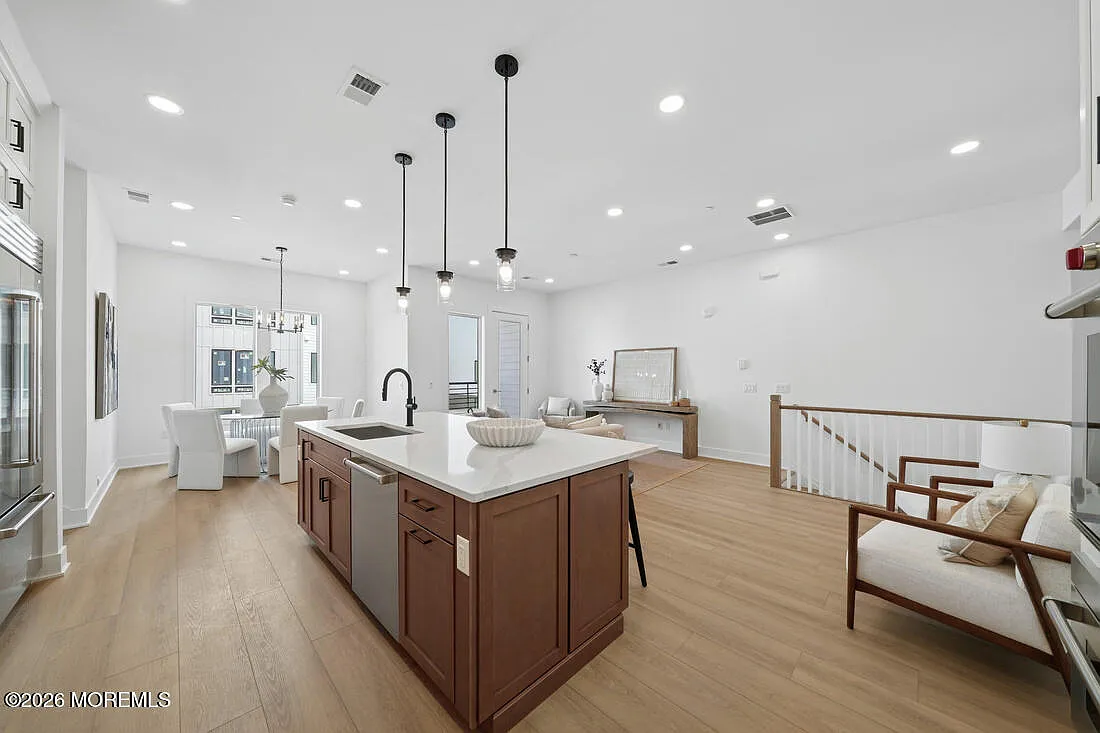 2 bed, 2.5 bath, $5,500 — Photo 1