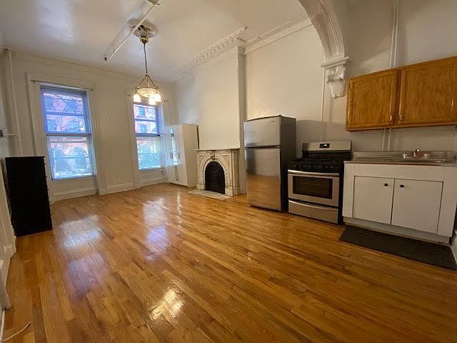 2nd image of 70 Fort Greene Pl APT 5