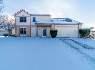 2118 Canyon Dr, Kendallville, IN