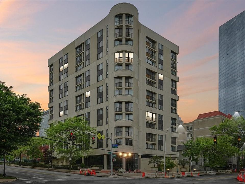 1st image of 10 Cottage Place #6C