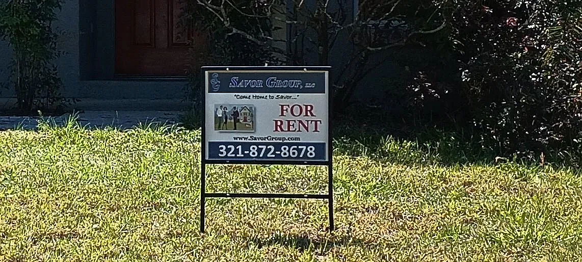 3 bed, 1290 sqft, $1,900 — Photo 2