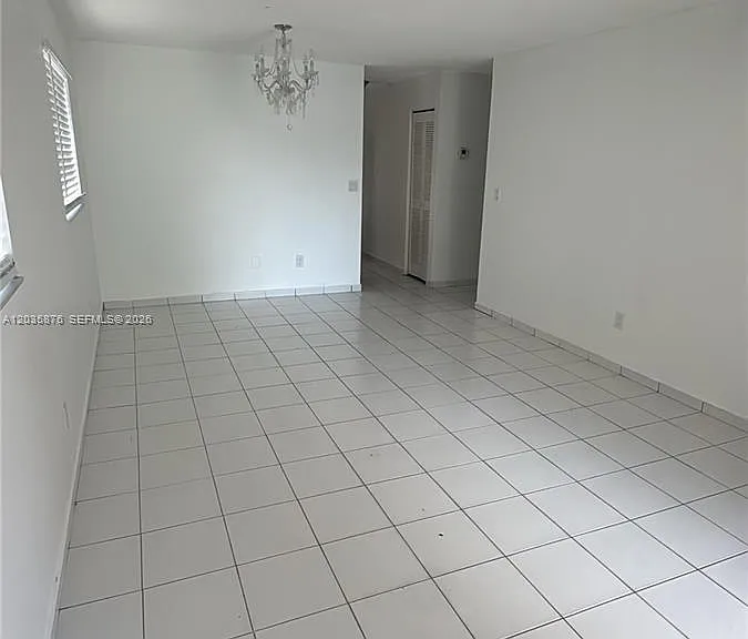 830 W 75th St #1 — Photo 4