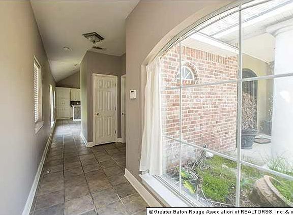 5th image of 27891 Lakeview Dr