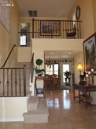 3rd image of 1077 Stonebridge Dr