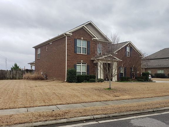 3rd image of 4902 Tree Cove Ln SE
