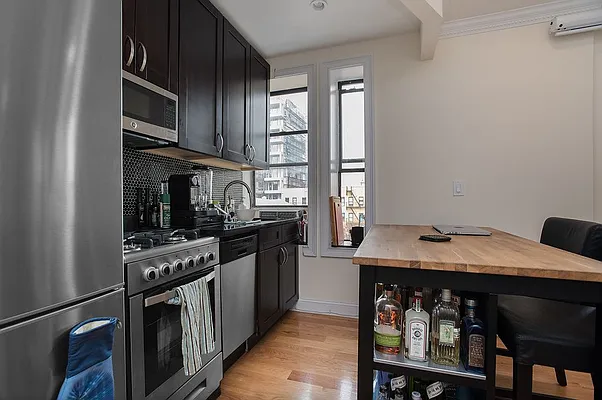 Rented by OGI Management | media 25