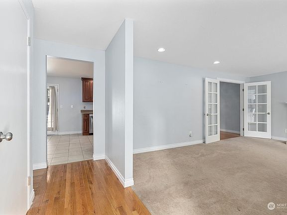 5th image of 10418 10th Avenue Ct S