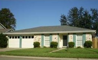 553 Lynnmeade Rd, Gretna, LA, 70056