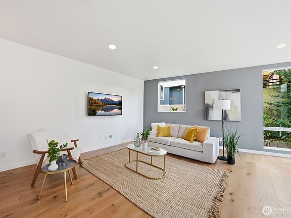 5th image of 2512 Yale Avenue E #B