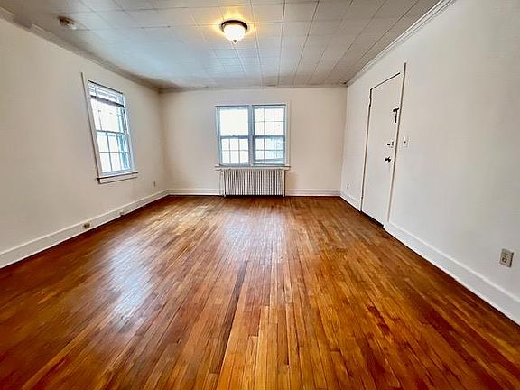 2nd image of 293 Hudson St APT 2