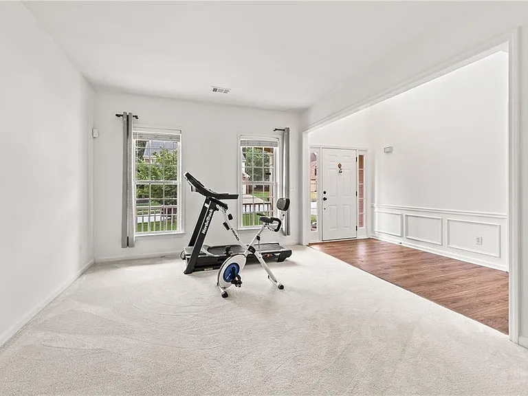 5087 Wellisford Ct — Photo 9